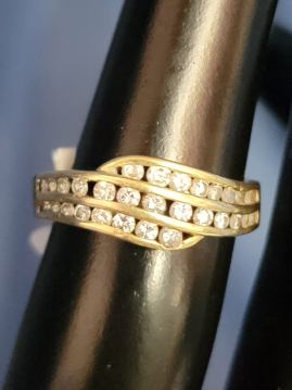 14K Gold Diamond Rows Mens/Womens Ring Size 6.25, 3.65 grams
